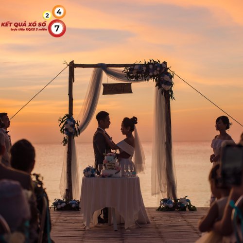 Nằm mơ thấy đám cưới trên bãi biển – Tự do và hòa hợp